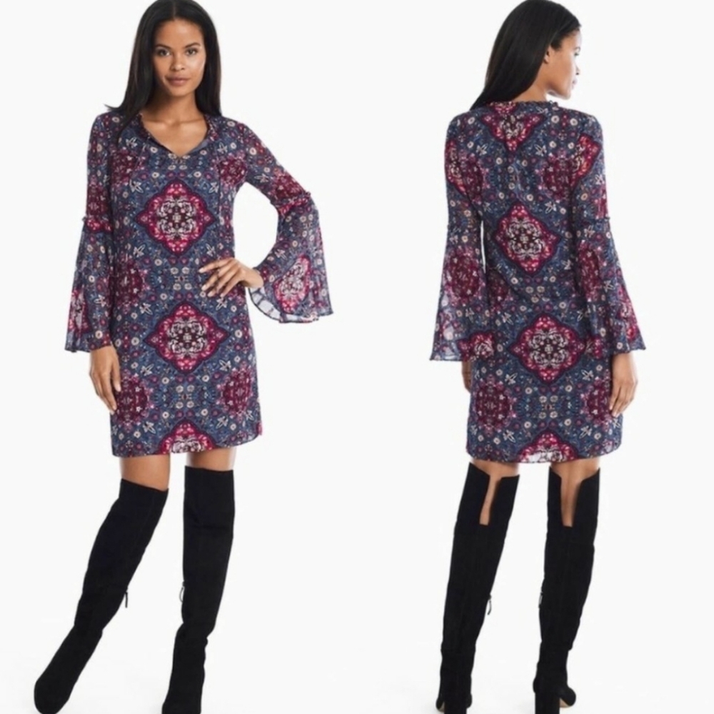 White House Black Market WHBM Long Bell Sleeve Medallion Printed Shift D…